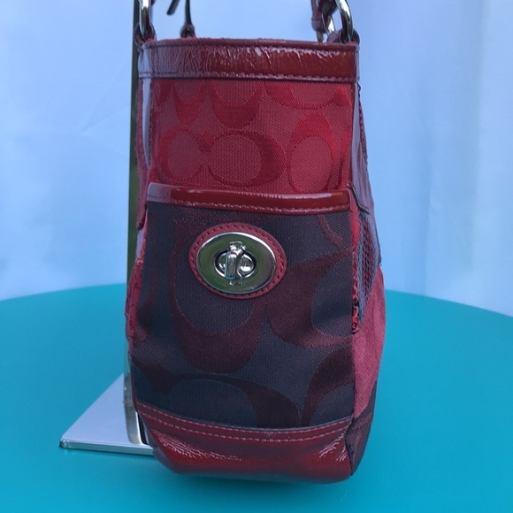 EUC MSRP $400 Limited Edition Vintage Coach Patchwork Shoulder Bag! - Picture 3 of 13